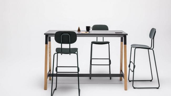 Tables hautes